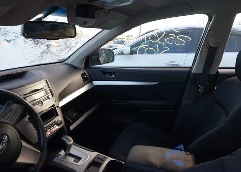 2010 Subaru Legacy 2.5I Premium z USA, uszkodzony, nr VIN 4S3BMBF69A3223044